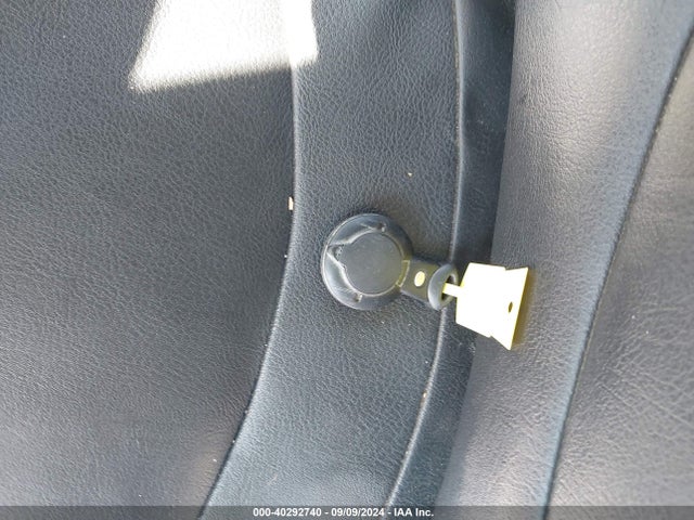 2008 MINI COOPER WMWMF33578TU65035 Photo 10