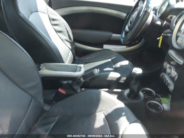 2008 MINI COOPER WMWMF33578TU65035 Photo 4