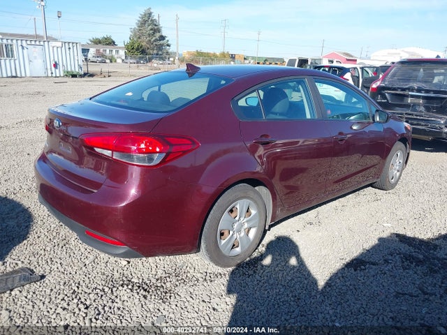 KIA FORTE LX 2017 3KPFL4A77HE028935 Image 4