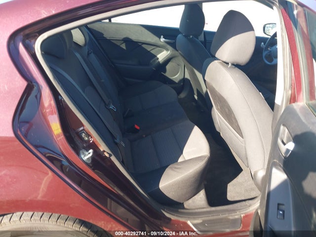 KIA FORTE LX 2017 3KPFL4A77HE028935 Image 8