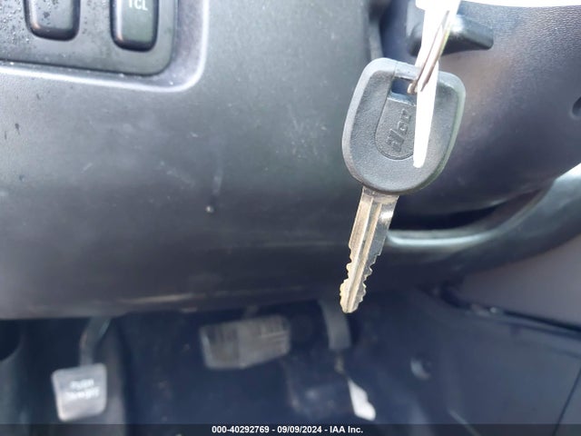2008 MITSUBISHI ENDEAVOR 4A4MN31SX8E025287 Photo 10