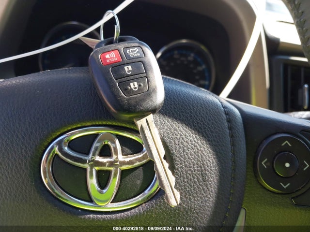 Toyota Rav4 Xle 2016 2T3WFREV7GW282810 Image 11