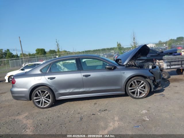 1VWAA7A32JC004504 Volkswagen Passat 2.0t R-line/2.0t S