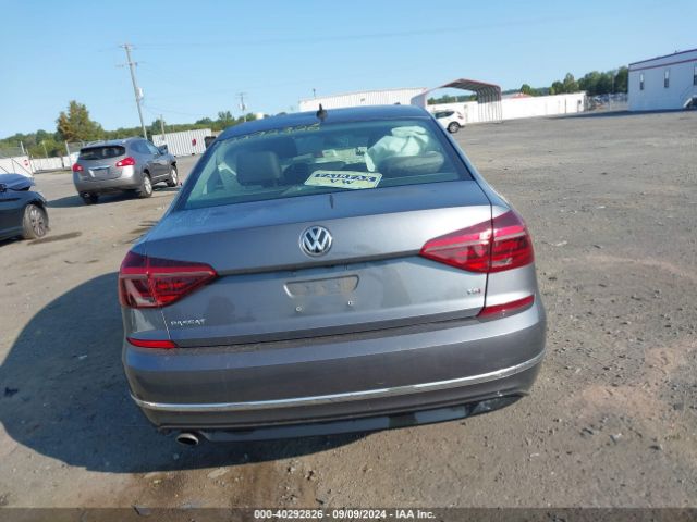 1VWAA7A32JC004504 Volkswagen Passat 2.0t R-line/2.0t S