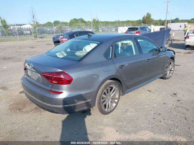 1VWAA7A32JC004504 Volkswagen Passat 2.0t R-line/2.0t S