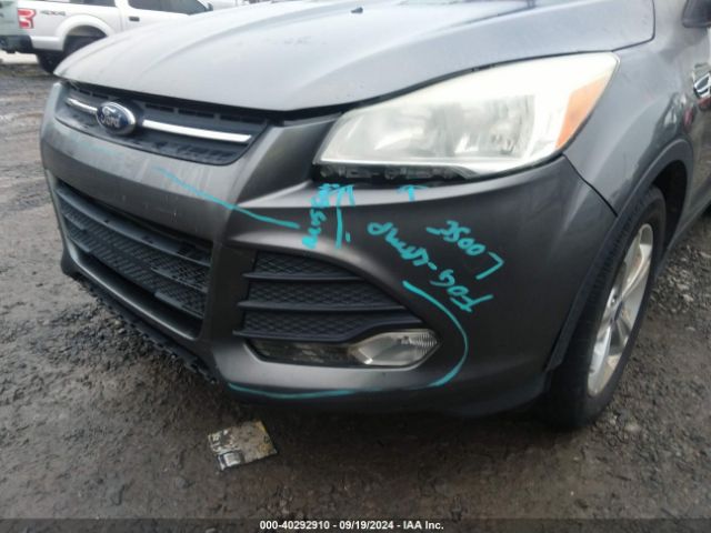 1FMCU0GX2EUC93707 Ford ESCAPE SE