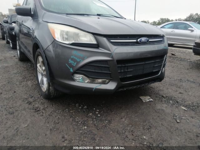 1FMCU0GX2EUC93707 Ford ESCAPE SE