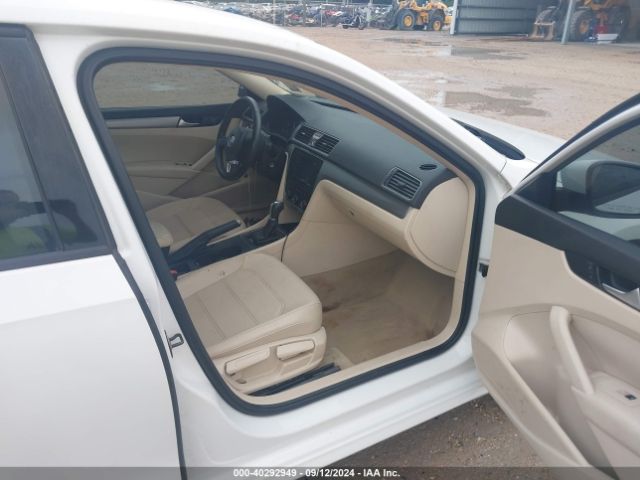 1VWAT7A38EC101528 Volkswagen Passat 1.8t Wolfsburg Edition