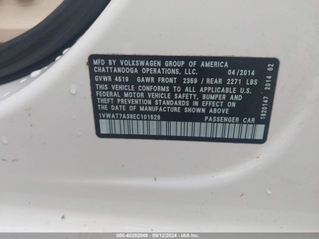 1VWAT7A38EC101528 Volkswagen Passat 1.8t Wolfsburg Edition