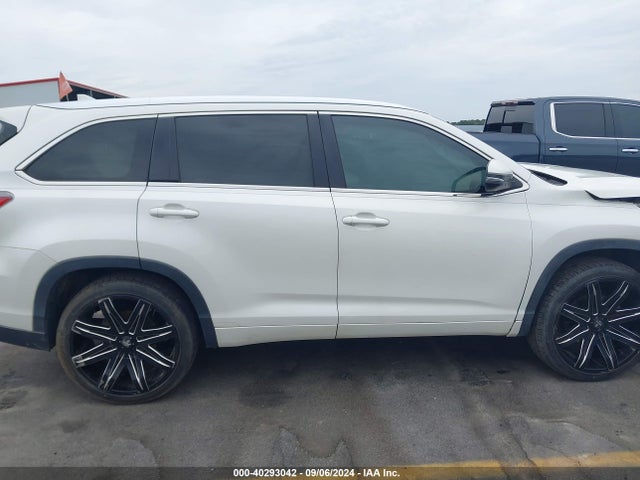 Toyota Highlander Xle V6 2015 5TDKKRFH1FS070018 Image 13