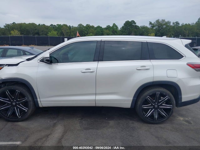 Toyota Highlander Xle V6 2015 5TDKKRFH1FS070018 Image 14