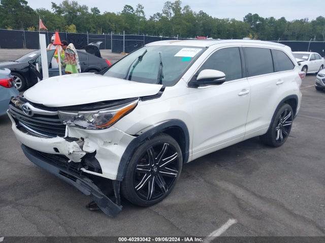 Toyota Highlander Xle V6 2015 5TDKKRFH1FS070018 Image 2