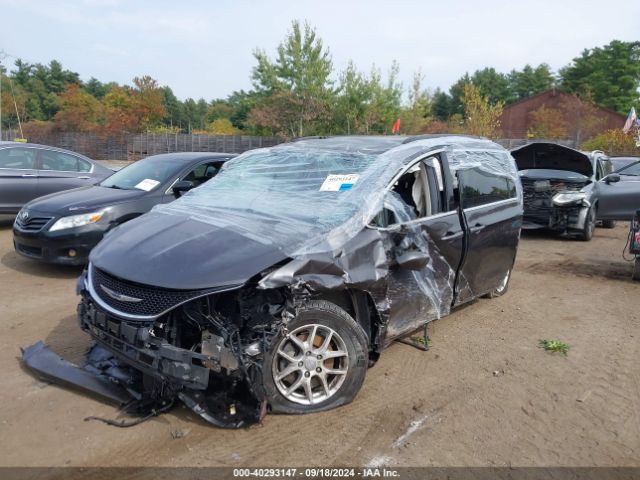 2C4RC1DG0LR262252 Chrysler Voyager Lxi