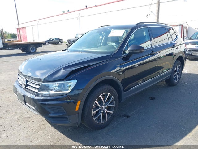3VV2B7AXXLM162485 Volkswagen Tiguan 2.0t Se/2.0t Se R-line Black/2.0t Sel