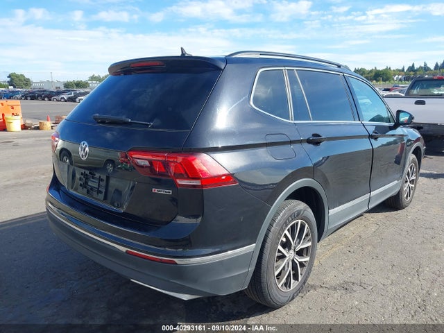 3VV2B7AXXLM162485 Volkswagen Tiguan 2.0t Se/2.0t Se R-line Black/2.0t Sel