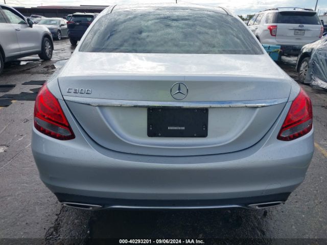 55SWF4JB9GU176068 Mercedes-Benz C 300 Luxury/sport