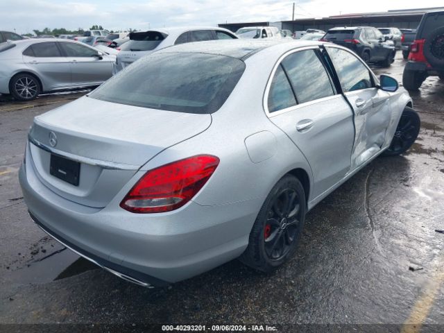 55SWF4JB9GU176068 Mercedes-Benz C 300 Luxury/sport