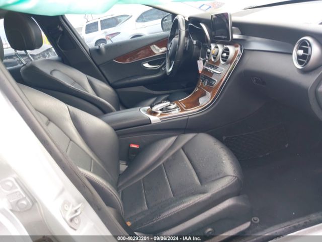 55SWF4JB9GU176068 Mercedes-Benz C 300 Luxury/sport