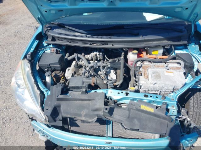 JTDKDTB30E1061386 Toyota Prius C One