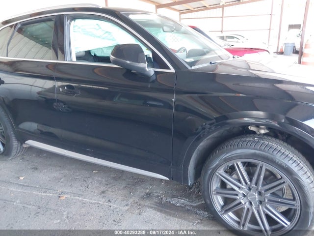 WA1BNAFY4J2004940 Audi Q5 2.0t Premium/2.0t Tech Premium