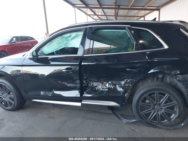 WA1BNAFY4J2004940 Audi Q5 2.0t Premium/2.0t Tech Premium