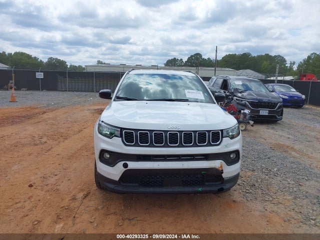 Jeep Compass Latitude 4x4 2024 3C4NJDBN3RT100483 Image 12