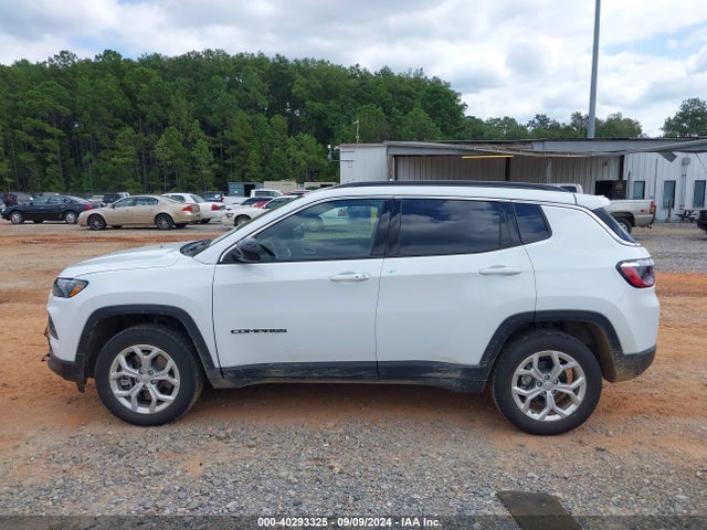 Jeep Compass Latitude 4x4 2024 3C4NJDBN3RT100483 Image 14