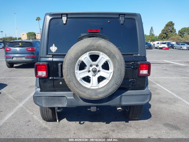 1C4HJXDN0KW635038 Jeep Wrangler Unlimited Sport S 4x4