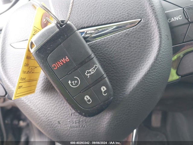 1C3CCCDG6FN686901 Chrysler 200 S