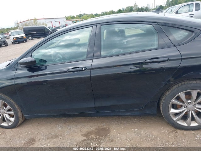 Chrysler 200 S 2015 1C3CCCDG6FN686901 Image 13