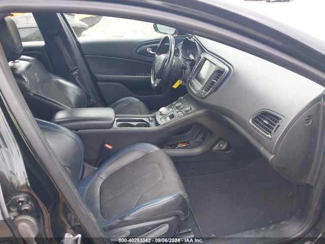 1C3CCCDG6FN686901 Chrysler 200 S