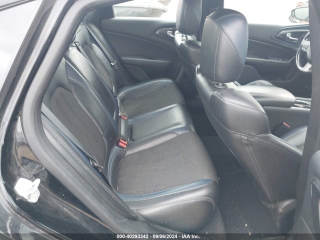 1C3CCCDG6FN686901 Chrysler 200 S