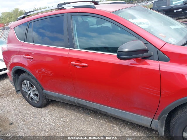 Toyota RAV4 LE 2017 2T3BFREV3HW573028 Image 13
