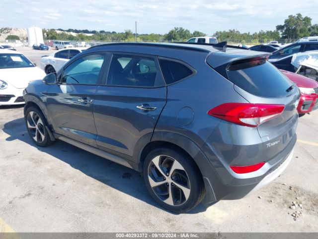 KM8J3CA20HU275588 Hyundai Tucson Limited