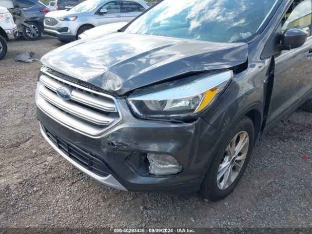 1FMCU0GD2HUB40982 Ford ESCAPE SE
