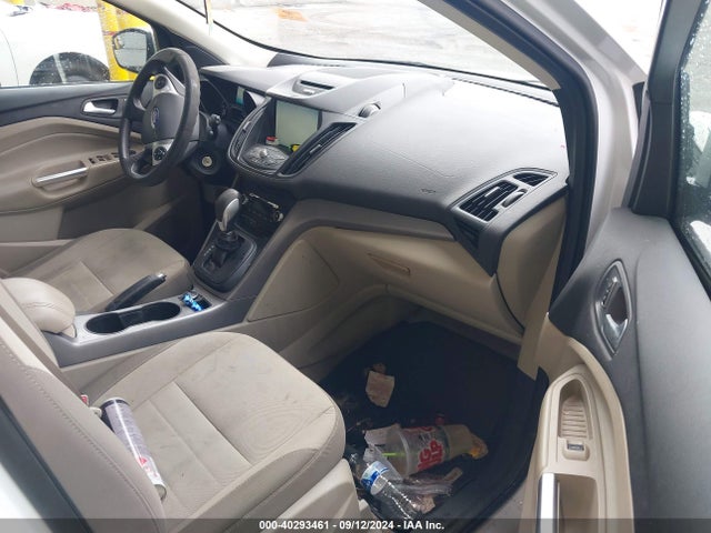 2014 Ford Escape Se მანქანა იყიდება აუქციონზე, vin: 1FMCU9GX4EUC70210, აუქციონის ნომერი: 40293461