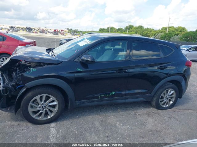 Hyundai TUCSON SE 2018 KM8J23A41JU707325 Image 15