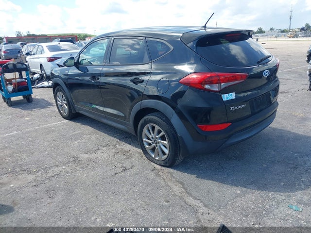 Hyundai TUCSON SE 2018 KM8J23A41JU707325 Image 3