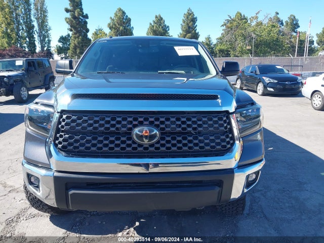 5TFDY5F15KX808698 Toyota Tundra Sr5 5.7l V8