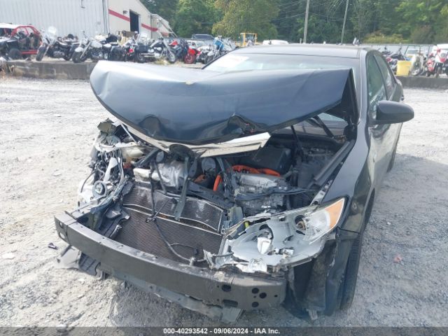 4T1BD1FKXEU119455 Toyota Camry Hybrid Le