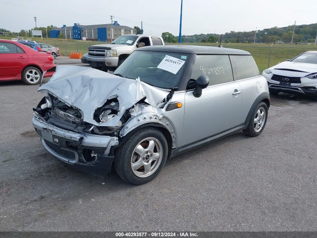 2007 MINI COOPER WMWMF33587TL68862 Photo 1