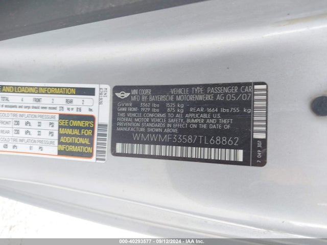 2007 MINI COOPER WMWMF33587TL68862 Photo 8