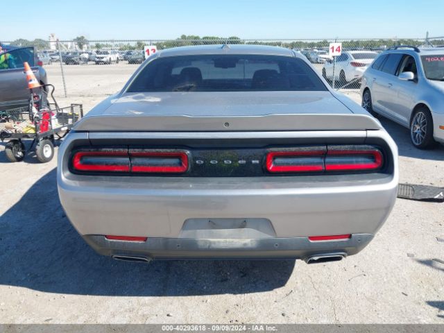 2C3CDZAG7JH276744 Dodge Challenger Sxt Plus