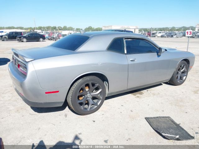 2C3CDZAG7JH276744 Dodge Challenger Sxt Plus