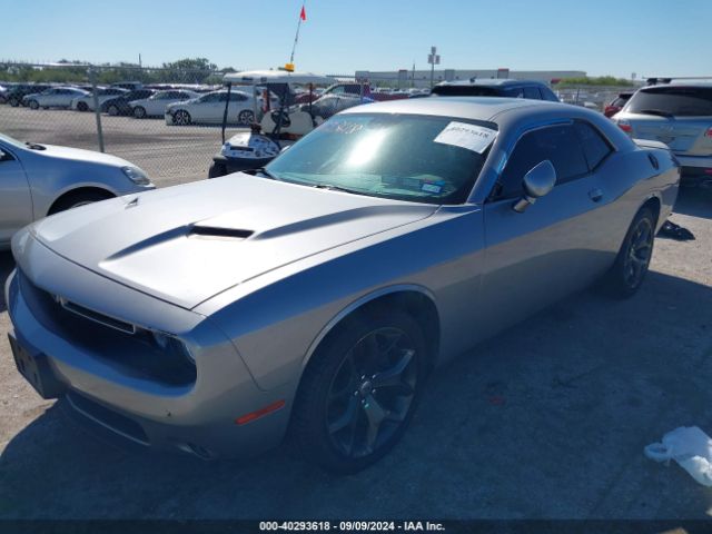 2C3CDZAG7JH276744 Dodge Challenger Sxt Plus