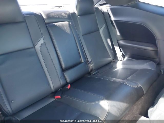 2C3CDZAG7JH276744 Dodge Challenger Sxt Plus
