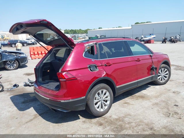 3VV3B7AX4JM129869 Volkswagen Tiguan 2.0t Se/2.0t Sel