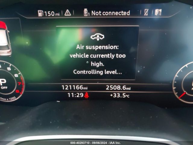 WA1VAAF72HD015952 Audi Q7 3.0t Premium