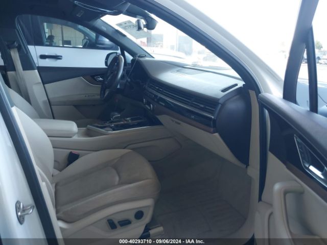 WA1VAAF72HD015952 Audi Q7 3.0t Premium