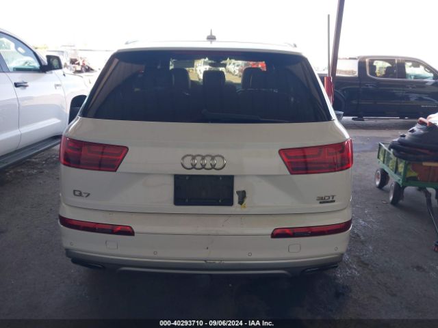 WA1VAAF72HD015952 Audi Q7 3.0t Premium